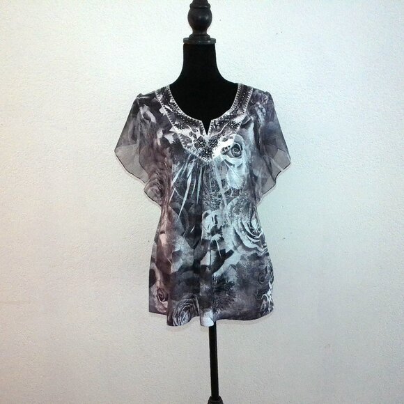 One world, white/black butterfly sleeve floral top, with embroidery, shiny studs - Picture 3 of 10